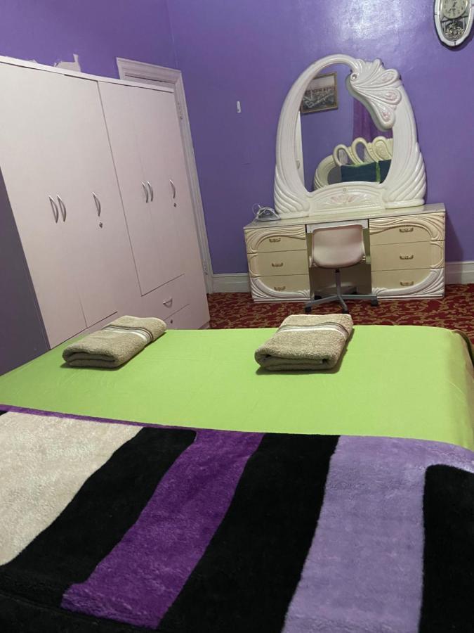 A Lavish Room In Queens New York Exterior foto